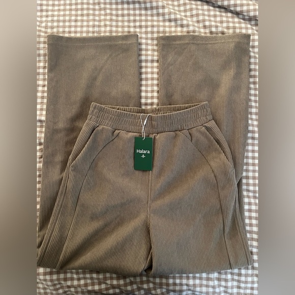 HALARA Pants - HALARA Ribbed Pants in Brown